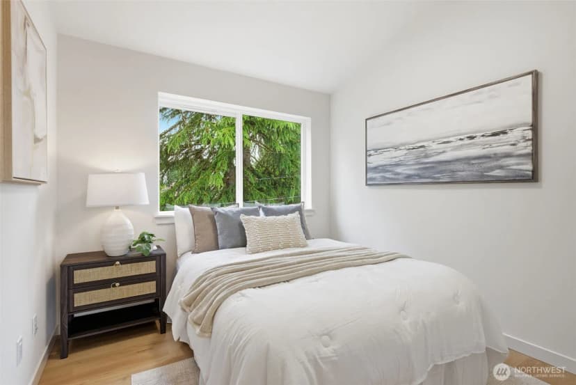Property photo for 9725 Evanston Avenue N, Seattle photo 16