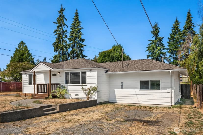 Property photo for 2021 204th Street Sw, Lynnwood photo 23