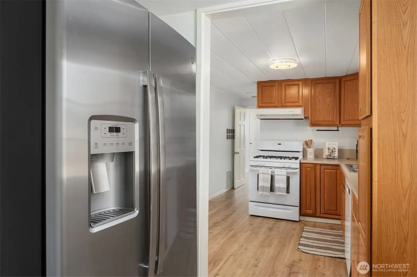 Property photo for 2021 204th Street Sw, Lynnwood photo 10