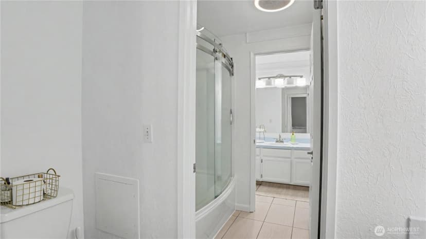 Property photo for 247 S 328th Lane, Federal Way photo 17