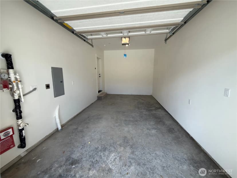 Property photo for 10528 13th Avenue W #a, Everett photo 31