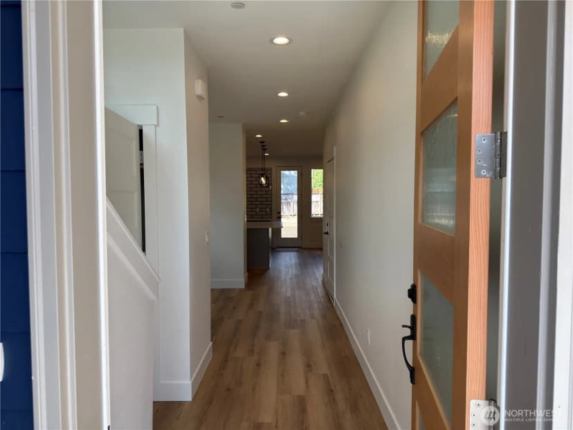 Property photo for 10528 13th Avenue W #a, Everett photo 27