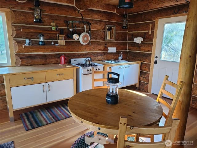 Property photo for 20 Doe Mountain Road, Tonasket photo 5