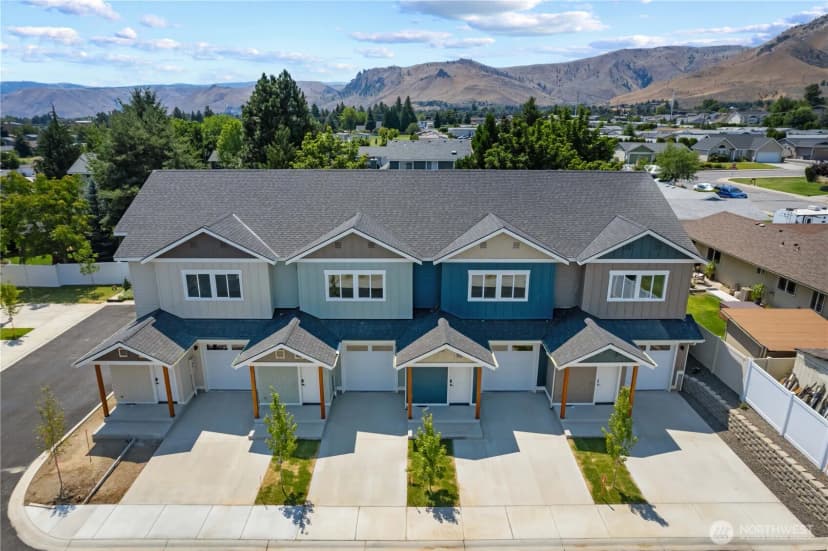 Property photo for 1030 Finch Lane #e4, Wenatchee