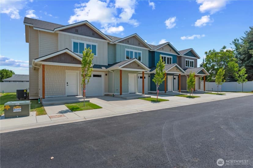 Property photo for 1030 Finch Lane #e4, Wenatchee photo 2