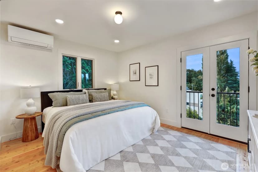 Property photo for 4011 Sw Massachusetts Street, Seattle photo 22