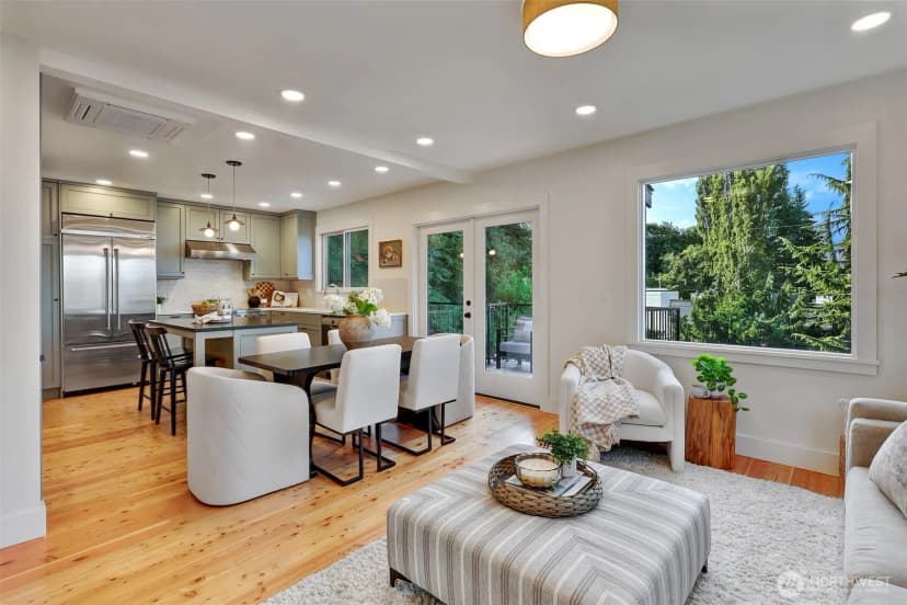 Property photo for 4011 Sw Massachusetts Street, Seattle photo 12