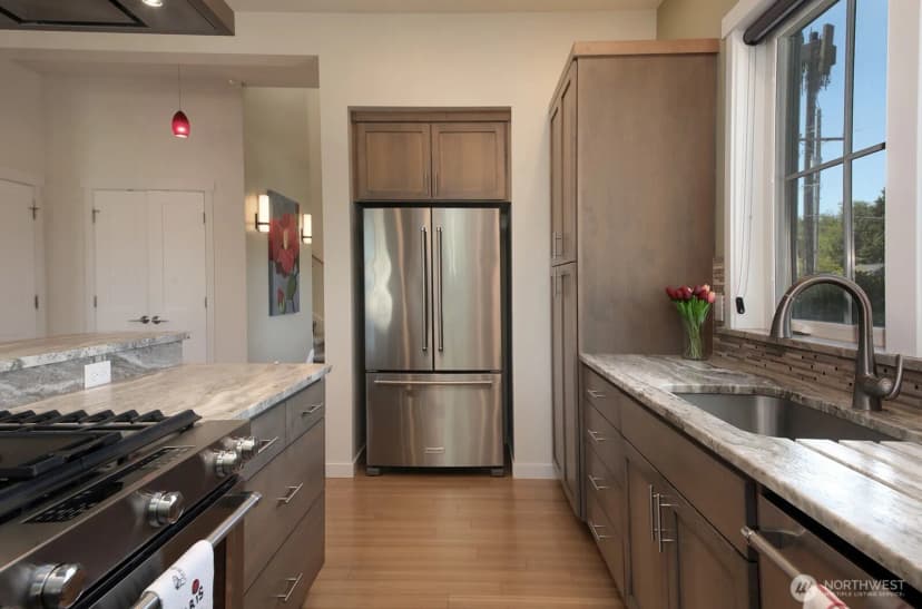 Property photo for 512 Cascade Avenue #a, Langley photo 7