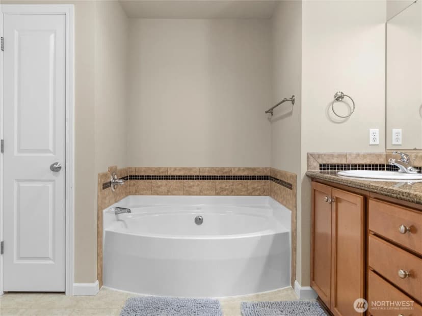 Property photo for 7625 Kodiak Avenue Ne, Lacey photo 21