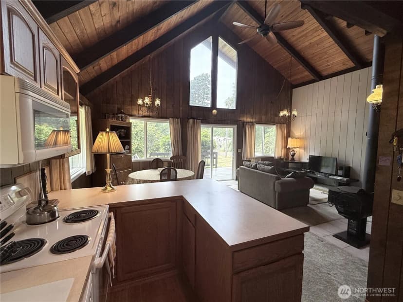 Property photo for 32216 R Street, Ocean Park photo 7