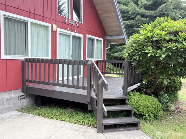 Property photo for 32216 R Street, Ocean Park photo 3