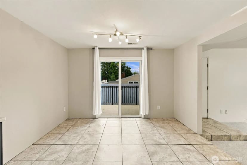 Property photo for 12712 Ne 120th Street #g5, Kirkland photo 7