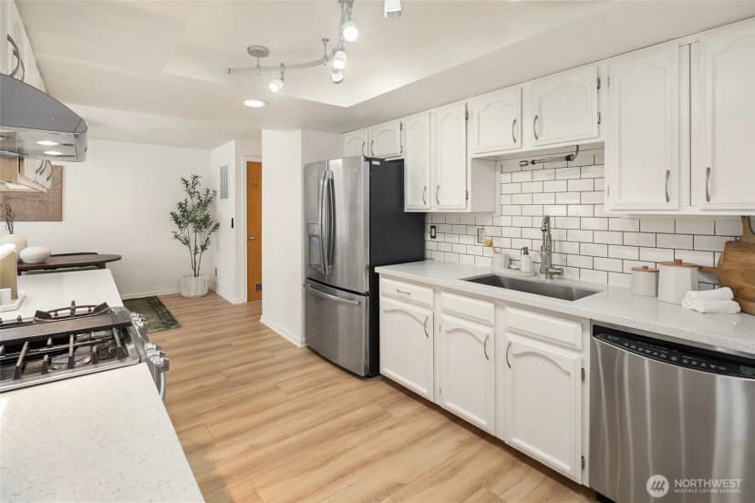 Property photo for 11901 93rd Avenue Ne #b205, Kirkland photo 10