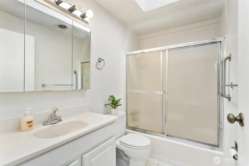Property photo for 2434 Sw 328th Street, Federal Way photo 10