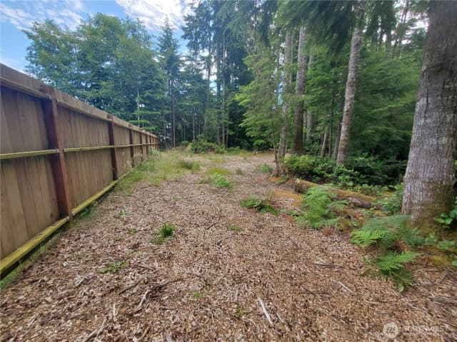 Property photo for 736 Chenois Avenue Ne, Ocean Shores photo 2