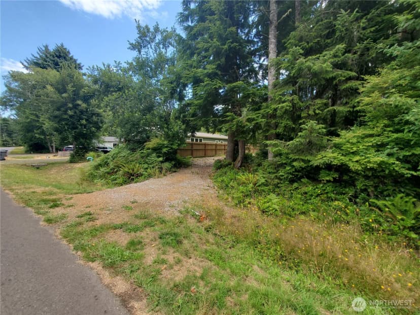 Property photo for 736 Chenois Avenue Ne, Ocean Shores photo 6