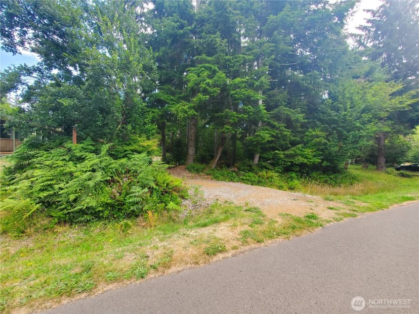 Property photo for 736 Chenois Avenue Ne, Ocean Shores photo 7
