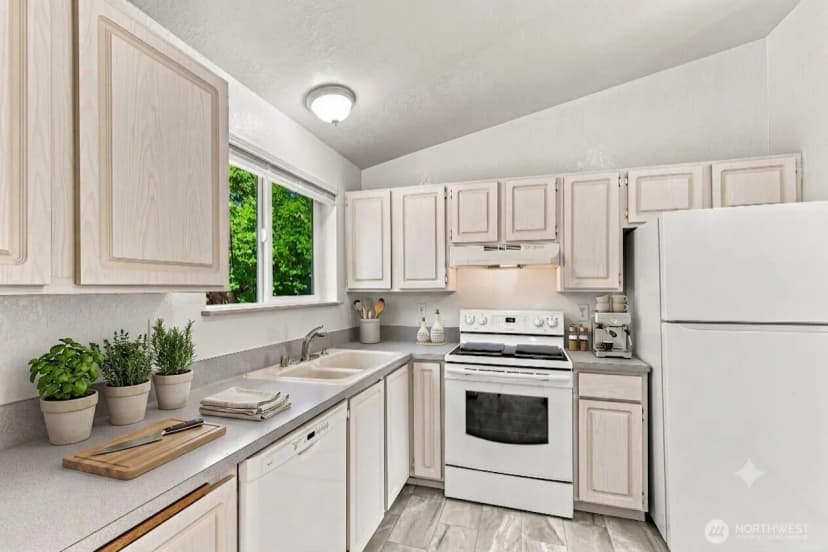 Property photo for 15328 Se 179th Street, Renton photo 8