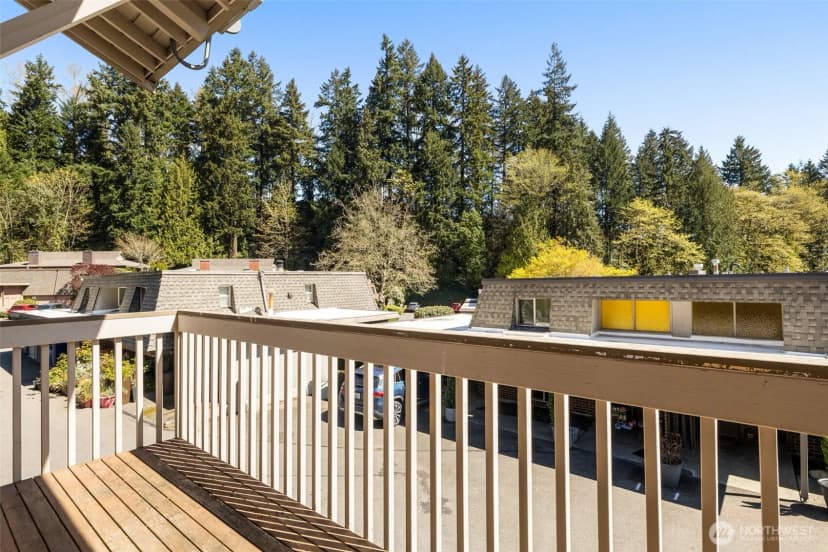 Property photo for 243 169th Avenue Ne, Bellevue photo 6