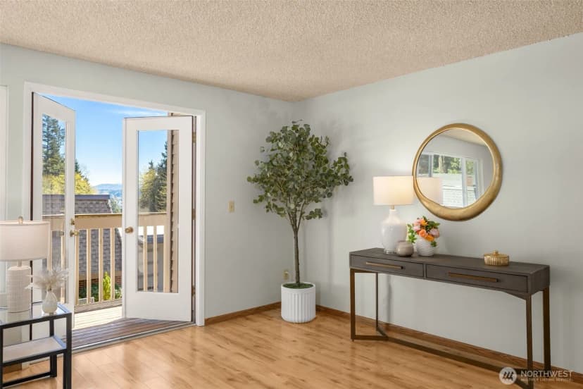Property photo for 243 169th Avenue Ne, Bellevue photo 3