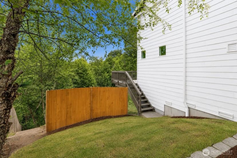 Property photo for 252 245th Place Ne, Sammamish photo 31