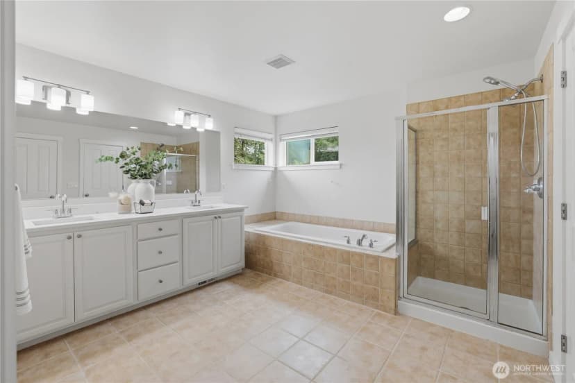Property photo for 252 245th Place Ne, Sammamish photo 22