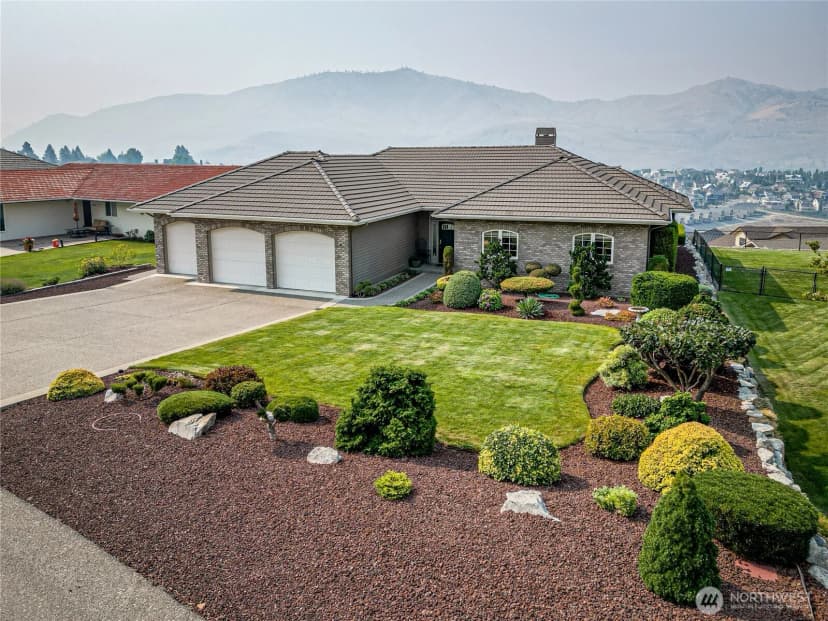 Property photo for 132 Bogey Boulevard, Chelan
