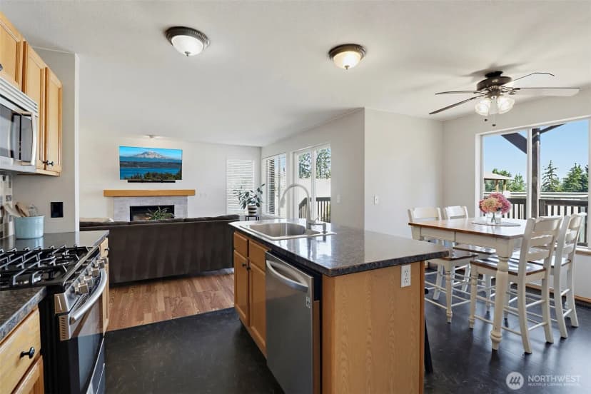 Property photo for 3045 Carbon Ridge Street, Enumclaw photo 8