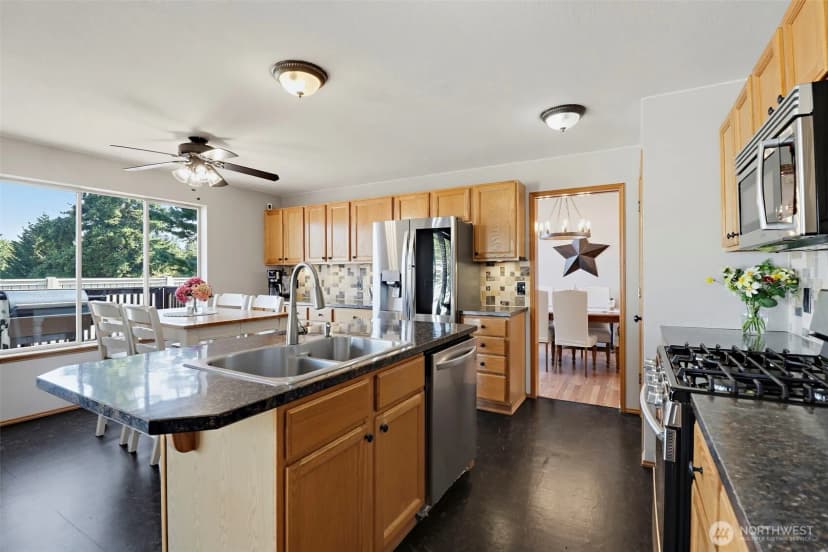 Property photo for 3045 Carbon Ridge Street, Enumclaw photo 7