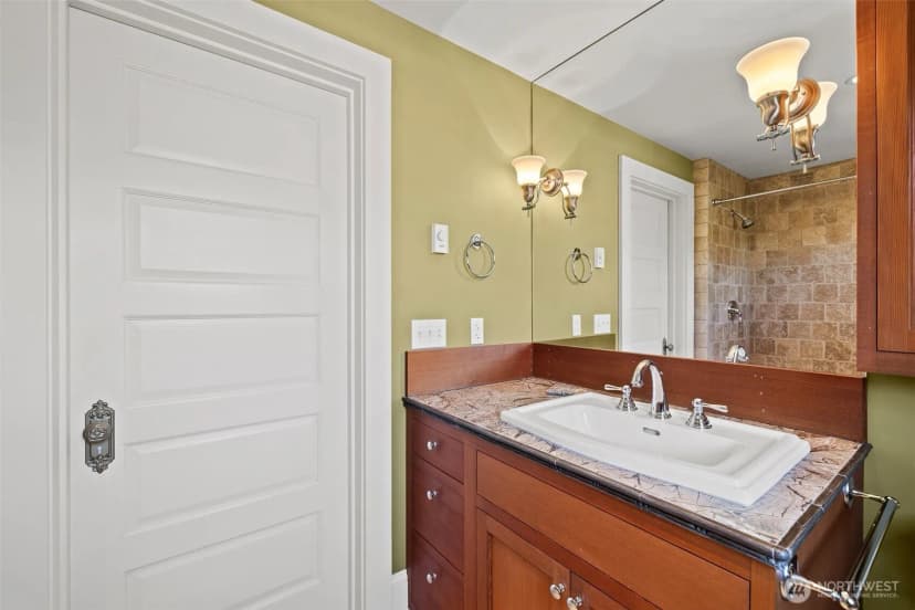 Property photo for 604 W Kinnear Place, Seattle photo 27