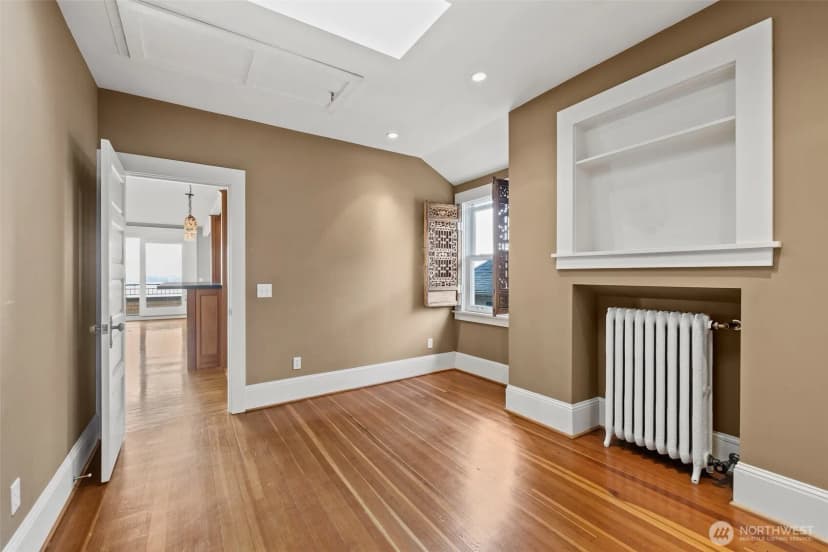 Property photo for 604 W Kinnear Place, Seattle photo 23