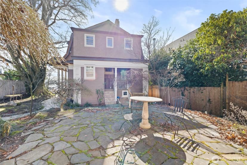 Property photo for 604 W Kinnear Place, Seattle photo 31