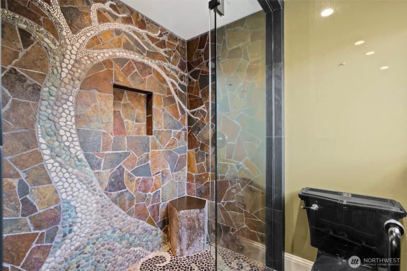 Property photo for 604 W Kinnear Place, Seattle photo 20