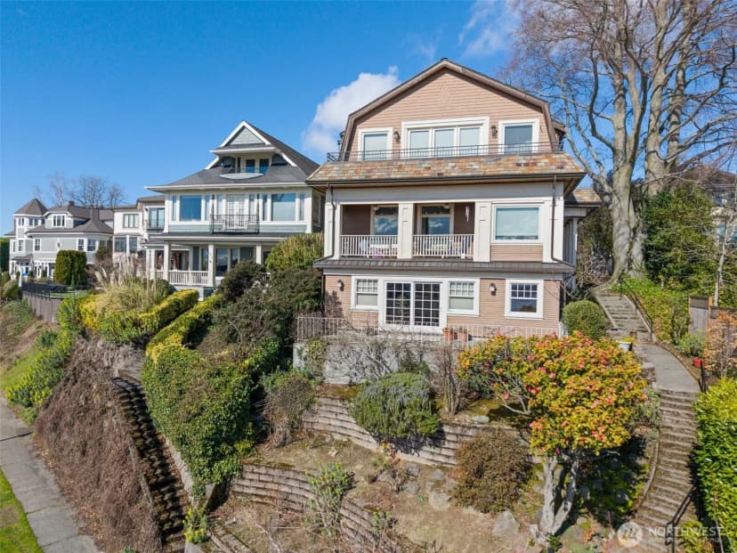 Property photo for 604 W Kinnear Place, Seattle photo 33