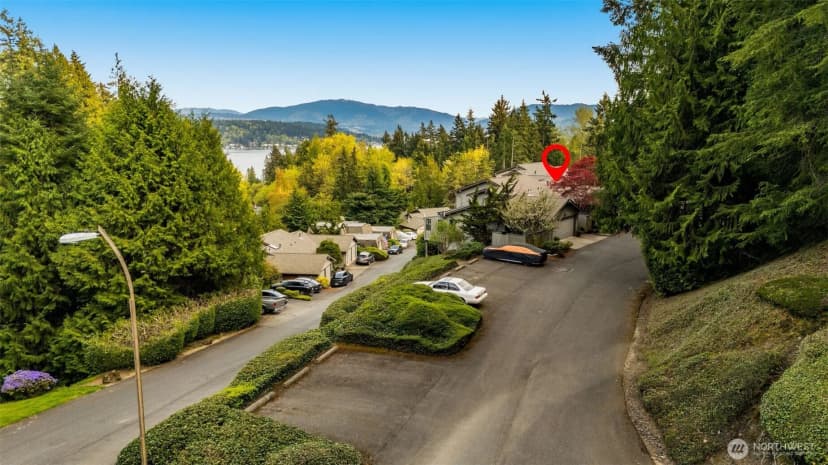 Property photo for 216 167th Place Ne, Bellevue photo 40