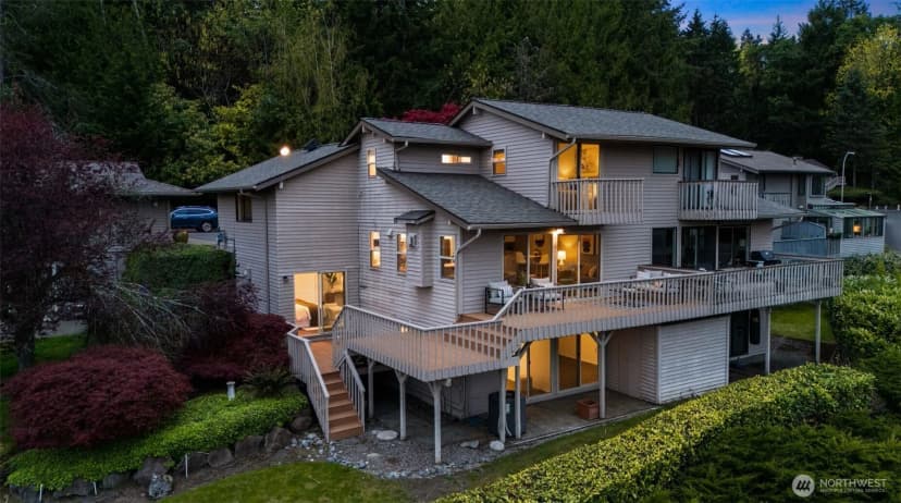 Property photo for 216 167th Place Ne, Bellevue photo 37
