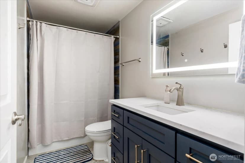 Property photo for 699 Maplewood Loop, Oak Harbor photo 18