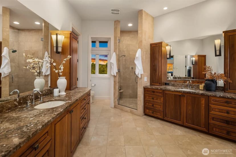 Property photo for 3052 Ne Harrison Street, Issaquah photo 19