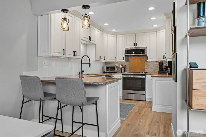 Property photo for 6300 Sand Point Way Ne #306, Seattle photo 10