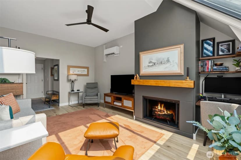 Property photo for 6300 Sand Point Way Ne #306, Seattle photo 7