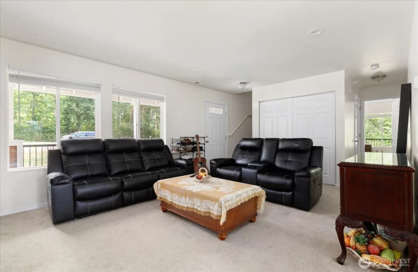 Property photo for 1012 Star Flower Road, Oak Harbor photo 4