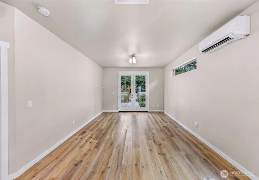 Property photo for 921 Sunseeker Lane, Bellingham photo 18