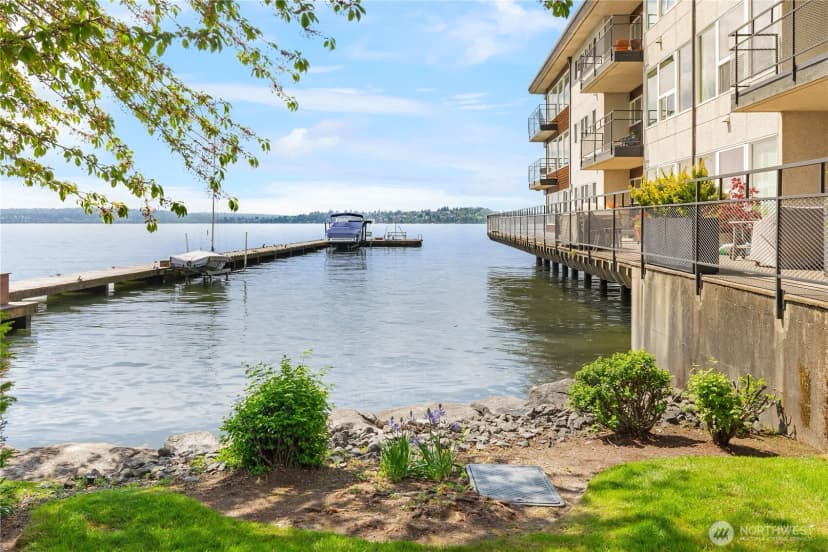 Property photo for 6201 Lake Washington Boulevard Ne #208, Kirkland photo 19