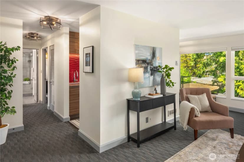 Property photo for 6201 Lake Washington Boulevard Ne #208, Kirkland photo 9