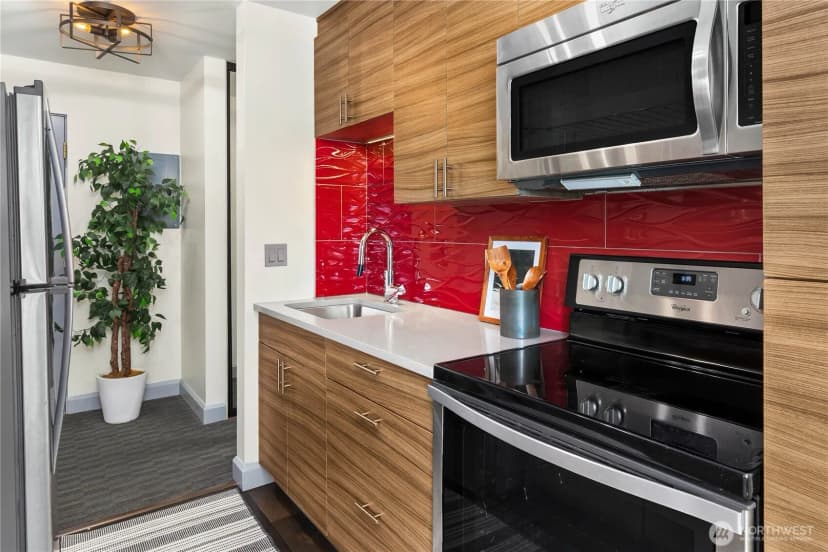 Property photo for 6201 Lake Washington Boulevard Ne #208, Kirkland photo 12