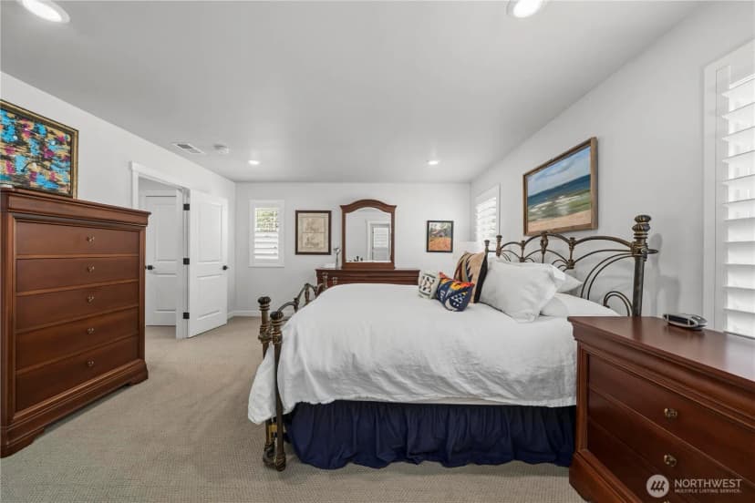 Property photo for 810 Burwood Street Se, Lacey photo 19