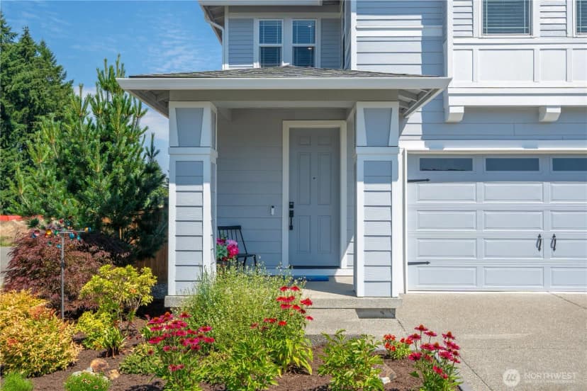 Property photo for 810 Burwood Street Se, Lacey photo 3