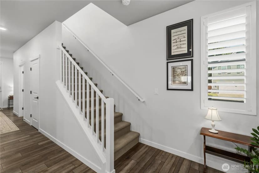 Property photo for 810 Burwood Street Se, Lacey photo 16
