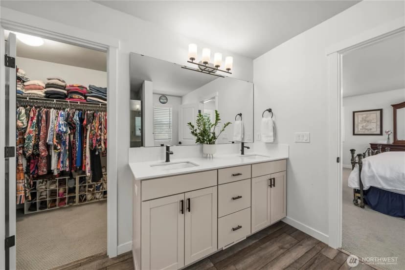 Property photo for 810 Burwood Street Se, Lacey photo 20