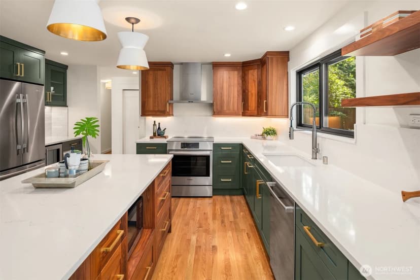Property photo for 10044 Slater Avenue Ne, Kirkland photo 10